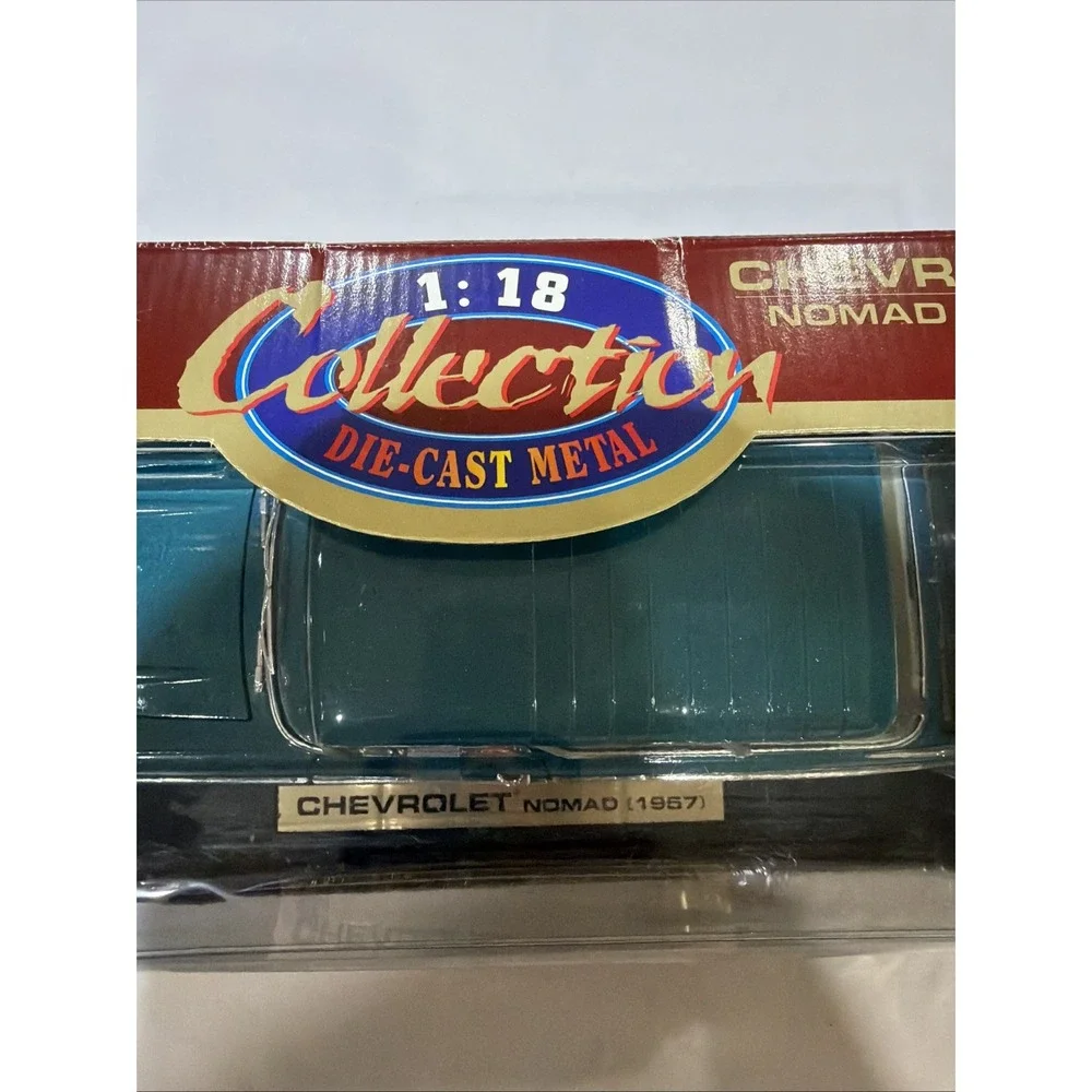 1/18 Scale Die-Cast Metal Collection Road Tough Chevrolet‎ Nomad 1957